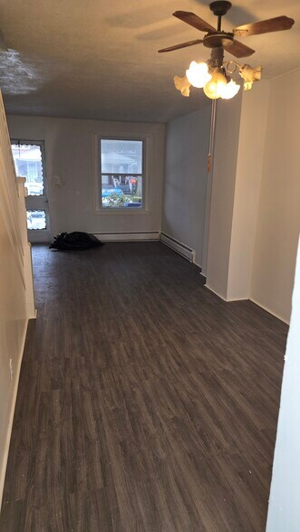 Building Photo - 307 Summit Ave