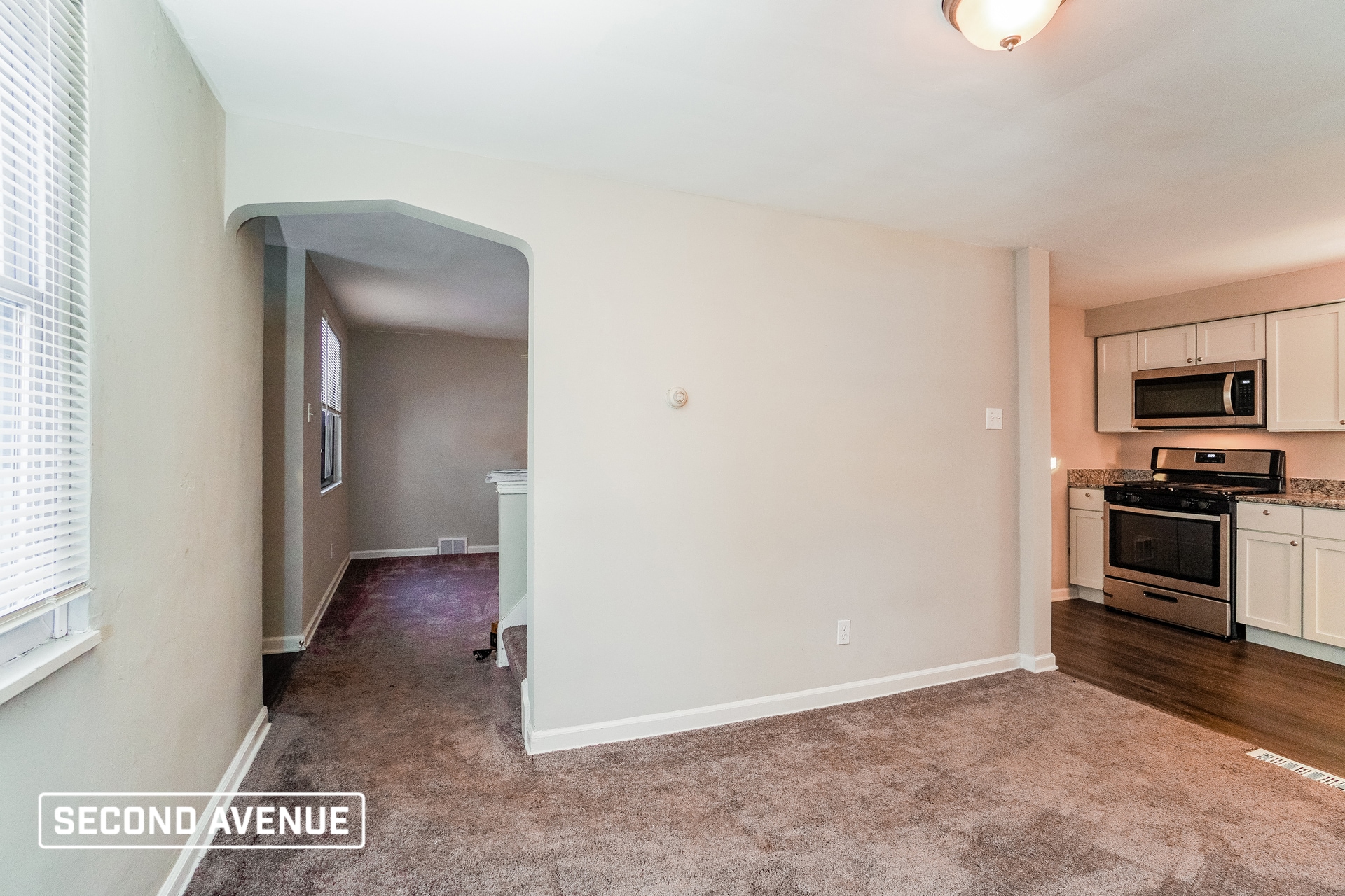 Building Photo - 216 Grove Rd