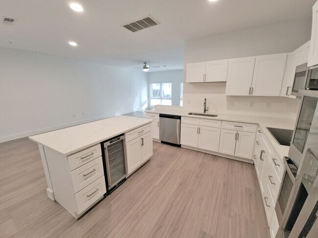 Interior Photo - Pavilion Apartments at Inwood Village