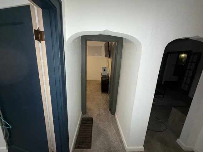 Building Photo - 1707 N Charles St