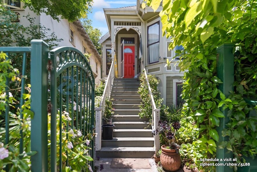 Primary Photo - 5835 Occidental St