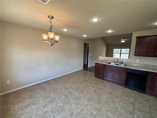 Building Photo - 601 Lasso Ln