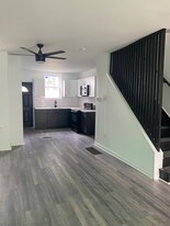 Building Photo - 912 Pennell St