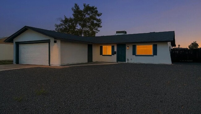 Building Photo - 6818 S Terrace Rd