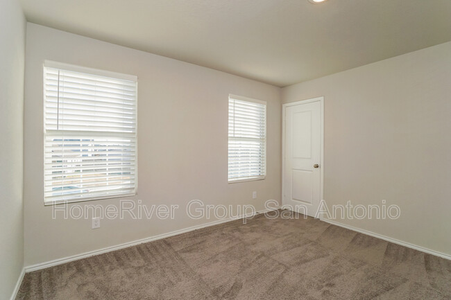 Building Photo - 559 Filibusters Trail
