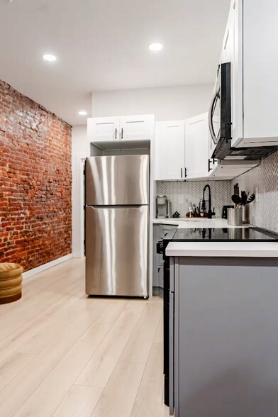 Building Photo - 1916 S 23rd St