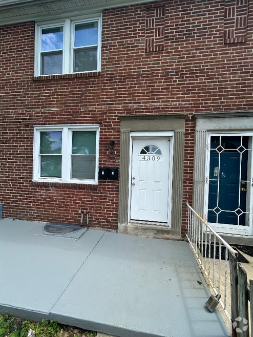 Building Photo - 4309 Norfolk Ave
