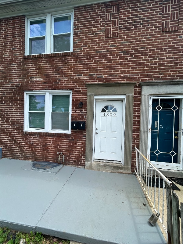 Primary Photo - 4309 Norfolk Ave