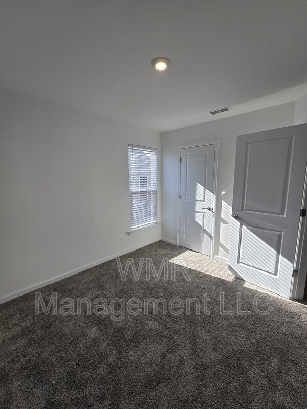 Building Photo - 1846 Teachers House Rd NW