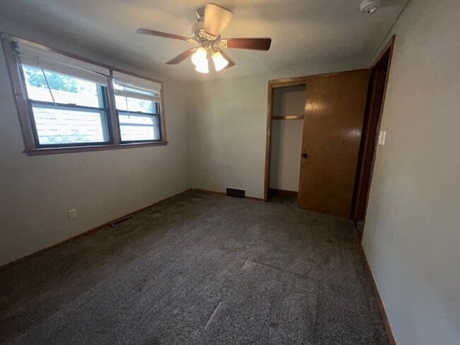 Building Photo - Nice west side Home.3+ bedroom with a cozy backyard