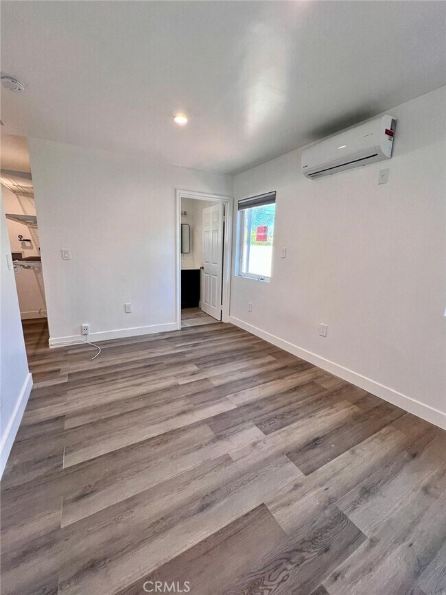 Building Photo - 6445 Tujunga Ave