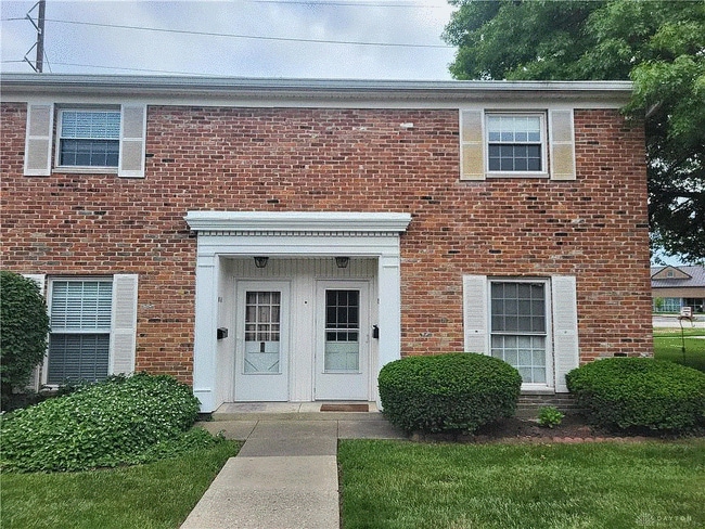 Building Photo - 851 Clareridge Ln