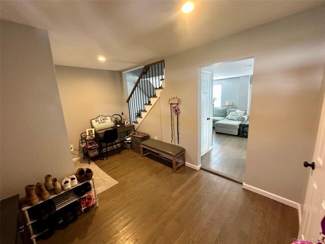 Building Photo - 1101 NY-17