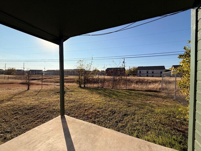 Building Photo - 4800 Cedarhill Cir