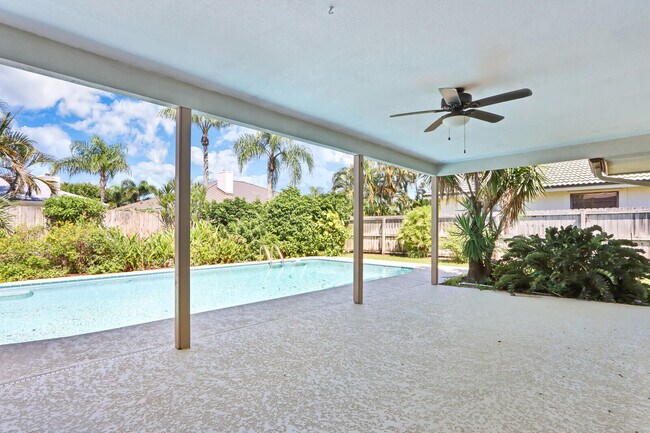 Building Photo - 85 Hickory Hill Rd