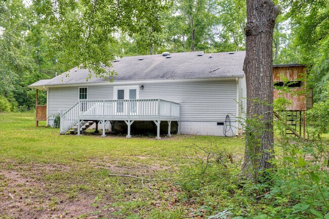 Building Photo - 746 Hamilton Rd