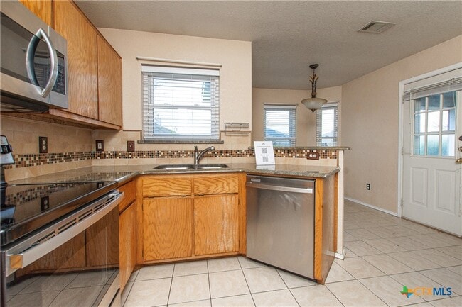 Building Photo - 4001 Kali Dr