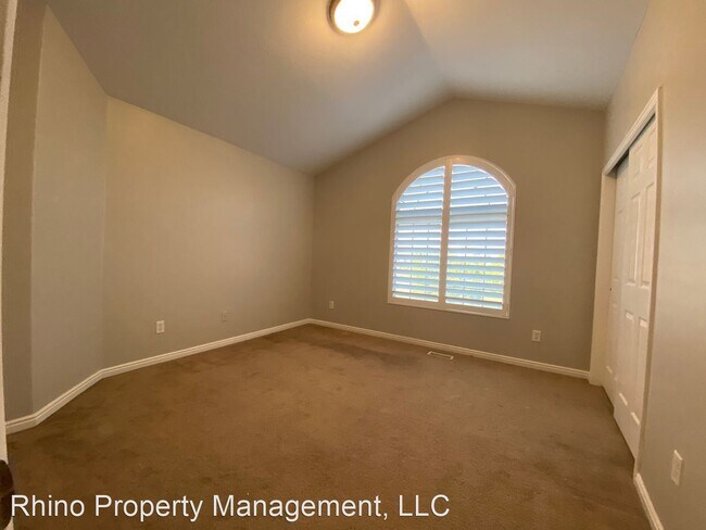 Building Photo - 6 br, 3.5 bath House - 8099 Pine Lake Circle