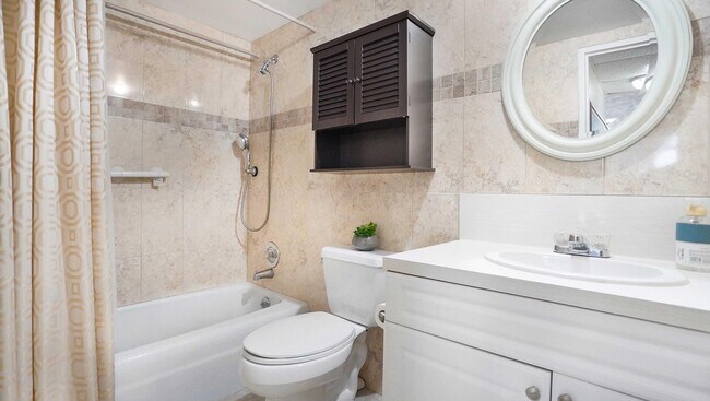 Building Photo - 4250 Galt Ocean Dr