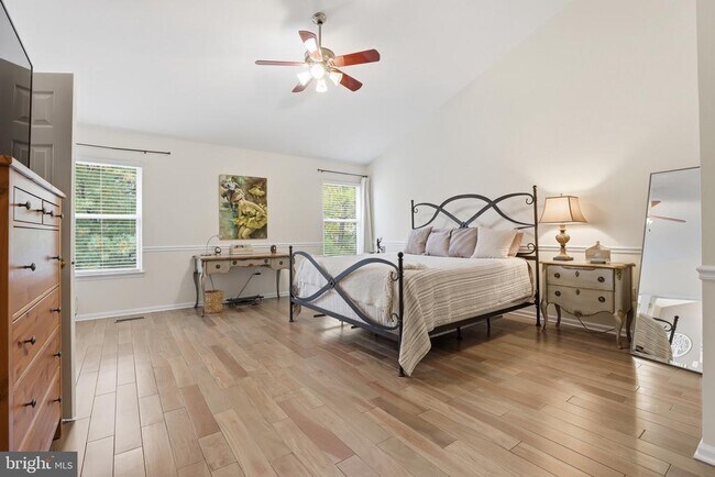 Building Photo - 47716 Bowline Terrace