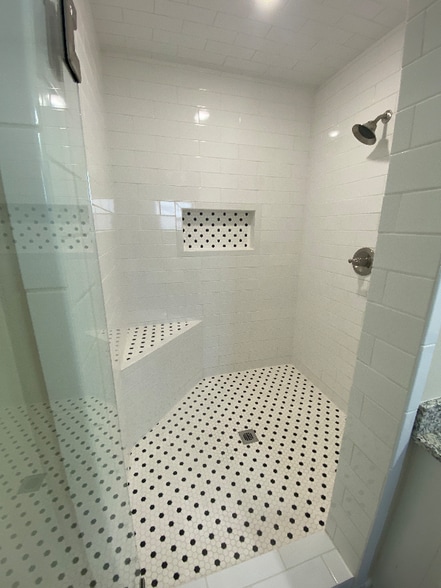 Building Photo - 1417 Claremont Terrace