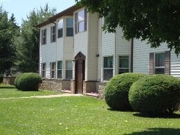 Primary Photo - Pine Tree Village Apartments