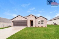 Building Photo - 108 E Fredonia Ct