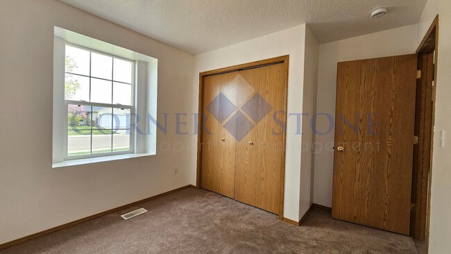 Building Photo - Nampa Home with RV Parking!