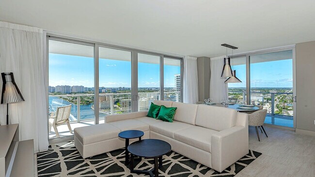 Building Photo - 4010 S Ocean Dr