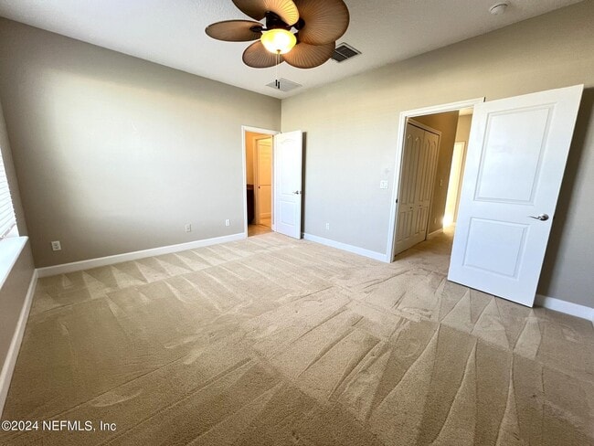 Building Photo - 4462 Ellipse Dr