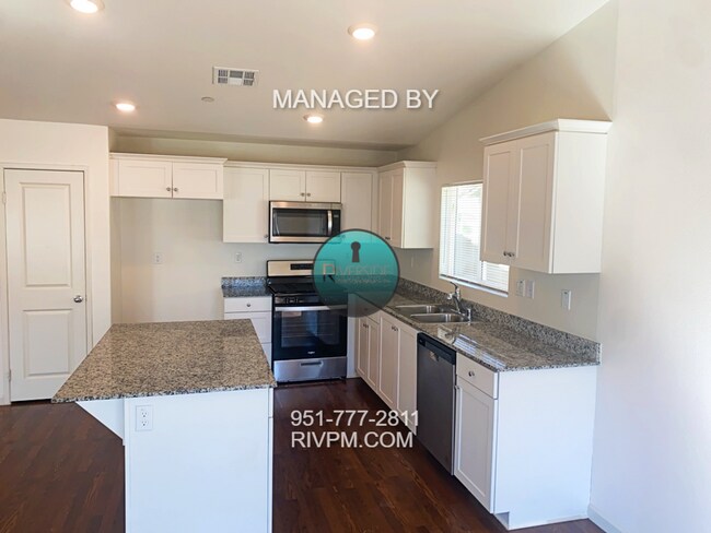Building Photo - REMARKABLE RENTAL OPPORTUNITY IN SAN JACIN...