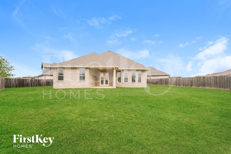 Building Photo - 2001 Marsala Dr