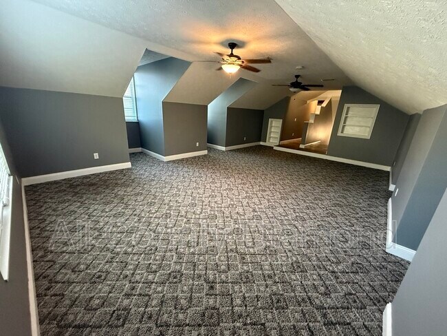 Building Photo - 12207 Lyndell Plantation Dr