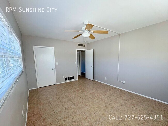 Building Photo - 1106 Pass a Grille Way