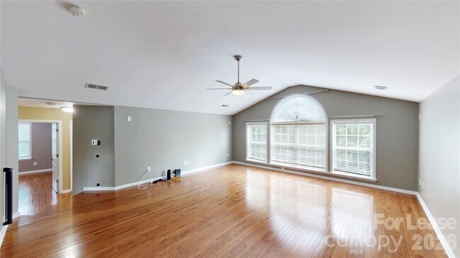 Building Photo - 1505 Aringill Ln