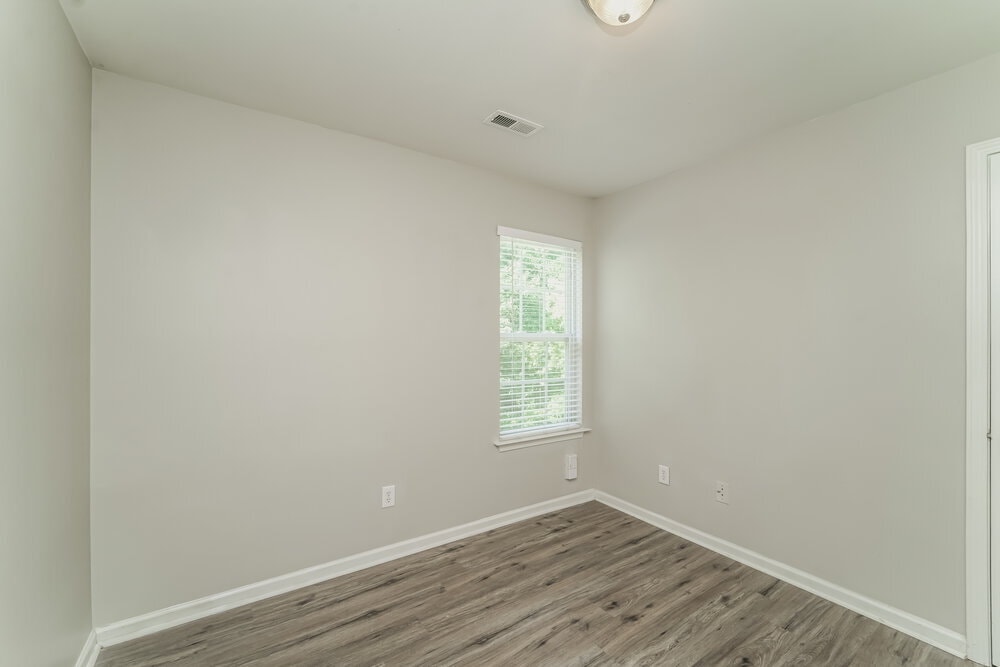 Building Photo - 8819 Twisted Pine Dr