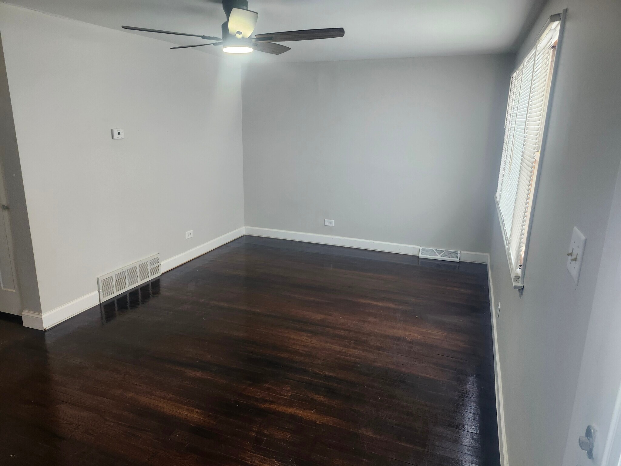 Building Photo - 11832 S Loomis St