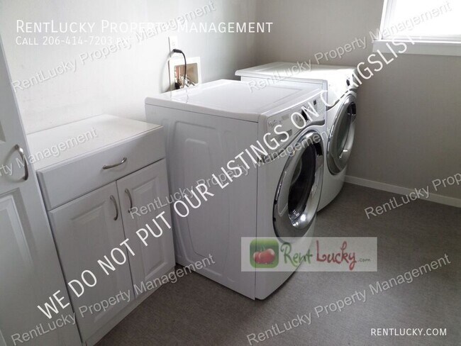 Building Photo - 24520 95th Pl S