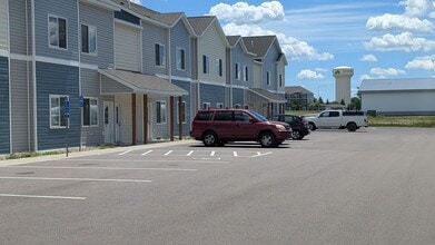 Building Photo - 4Bed 2Bath -Windom Landing Under New Management