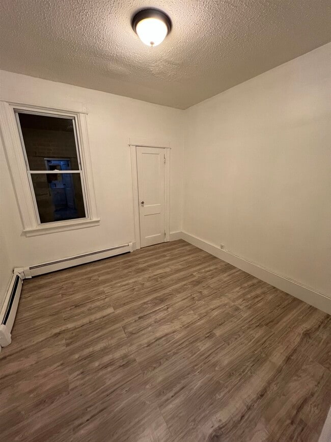 Building Photo - 222 66th St