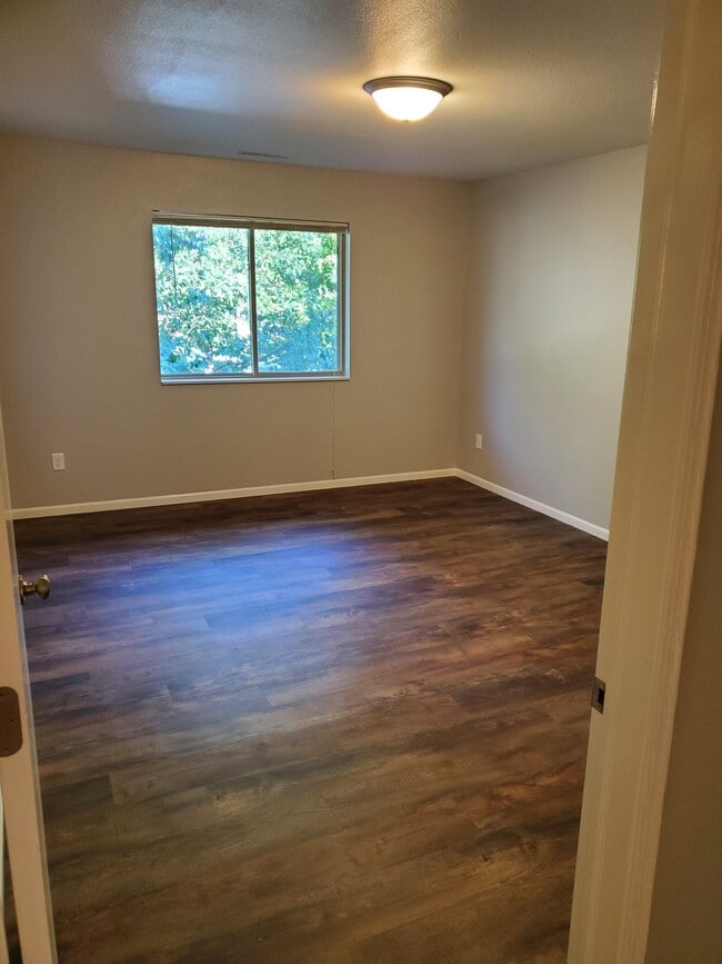 Building Photo - 2322 College St