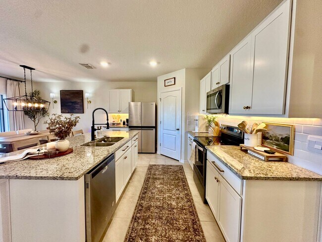 Building Photo - Now Available in Newest Up-and-Coming Neighborhood of Groveland