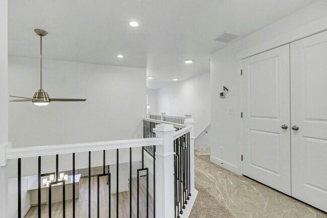 Building Photo - 409 N 360 W