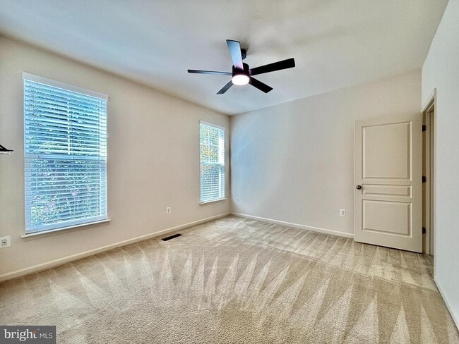 Building Photo - 1599 Renate Dr
