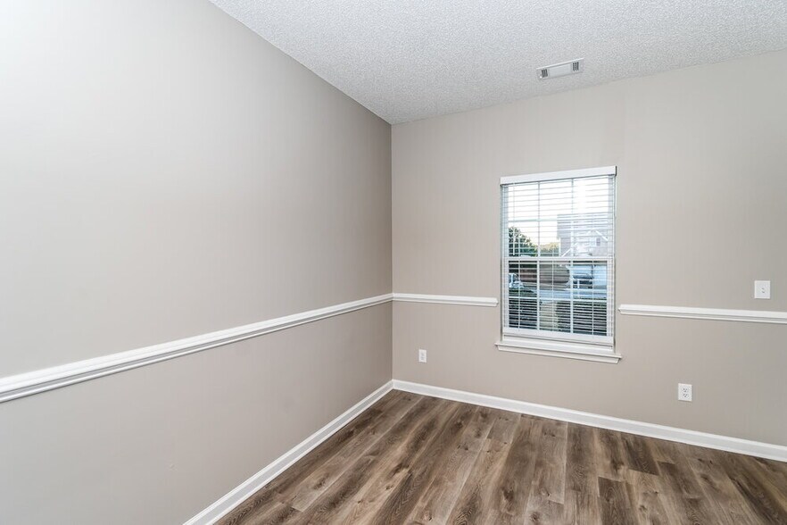 Building Photo - 6657 Delaware Bend