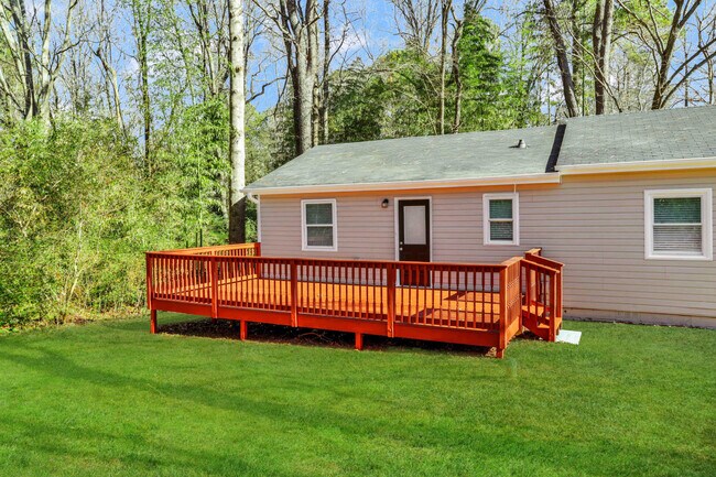 Building Photo - 3464 Linecrest Rd