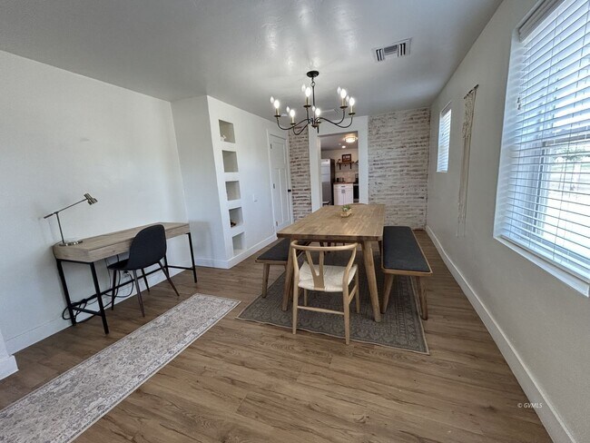 Building Photo - 309 S 600 E