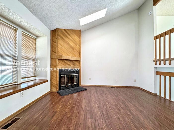 Building Photo - 7507 S Steele St