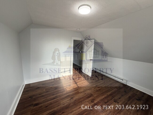 Building Photo - 538 2nd Ave