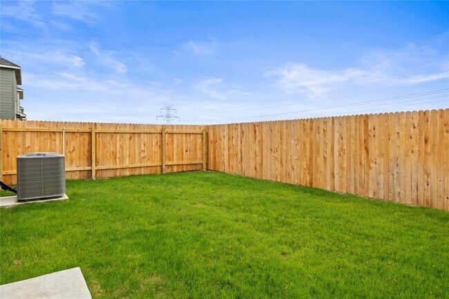 Building Photo - 116 Kendall Ln